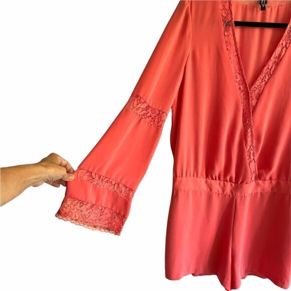 MARCIANO Long Sleeve V-Neck Shorts Romper Lace Detail Coral / Melon 10 - Picture 4 of 6